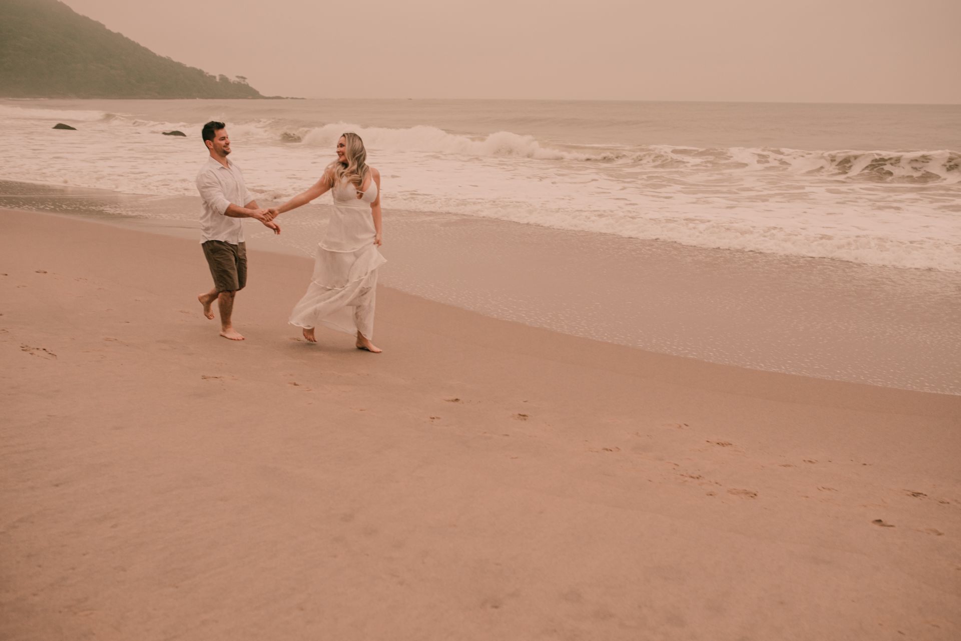 Foto Ensaio Pré Wedding em Balneário Camboriú /SC | Dailon e Letícia  - Imagem 37