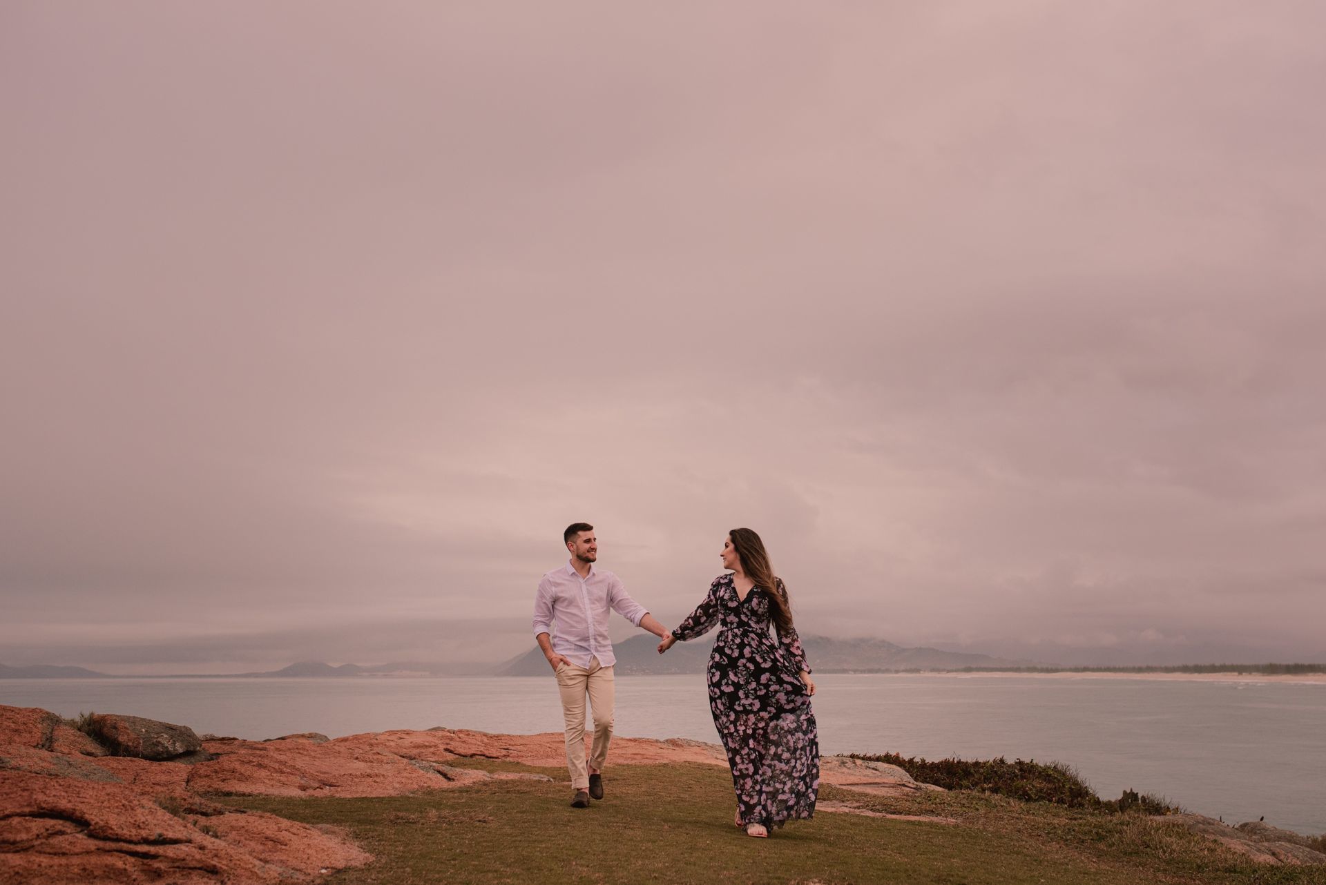 Foto Ensaio Pré Wedding na Guarda do Embaú/SC | Matheus & Andressa  - Imagem 17