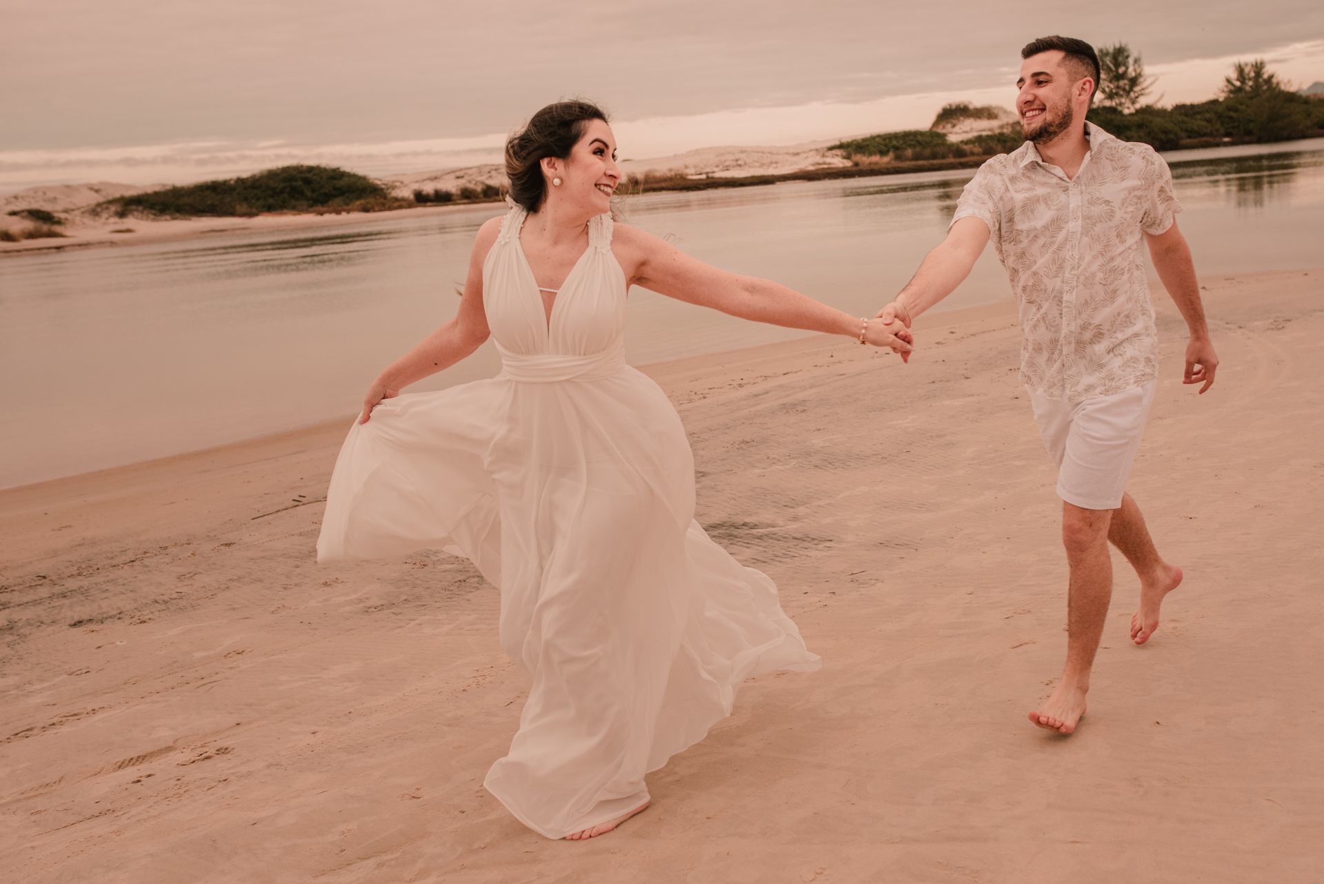 Foto Ensaio Pré Wedding na Guarda do Embaú/SC | Matheus & Andressa  - Imagem 51