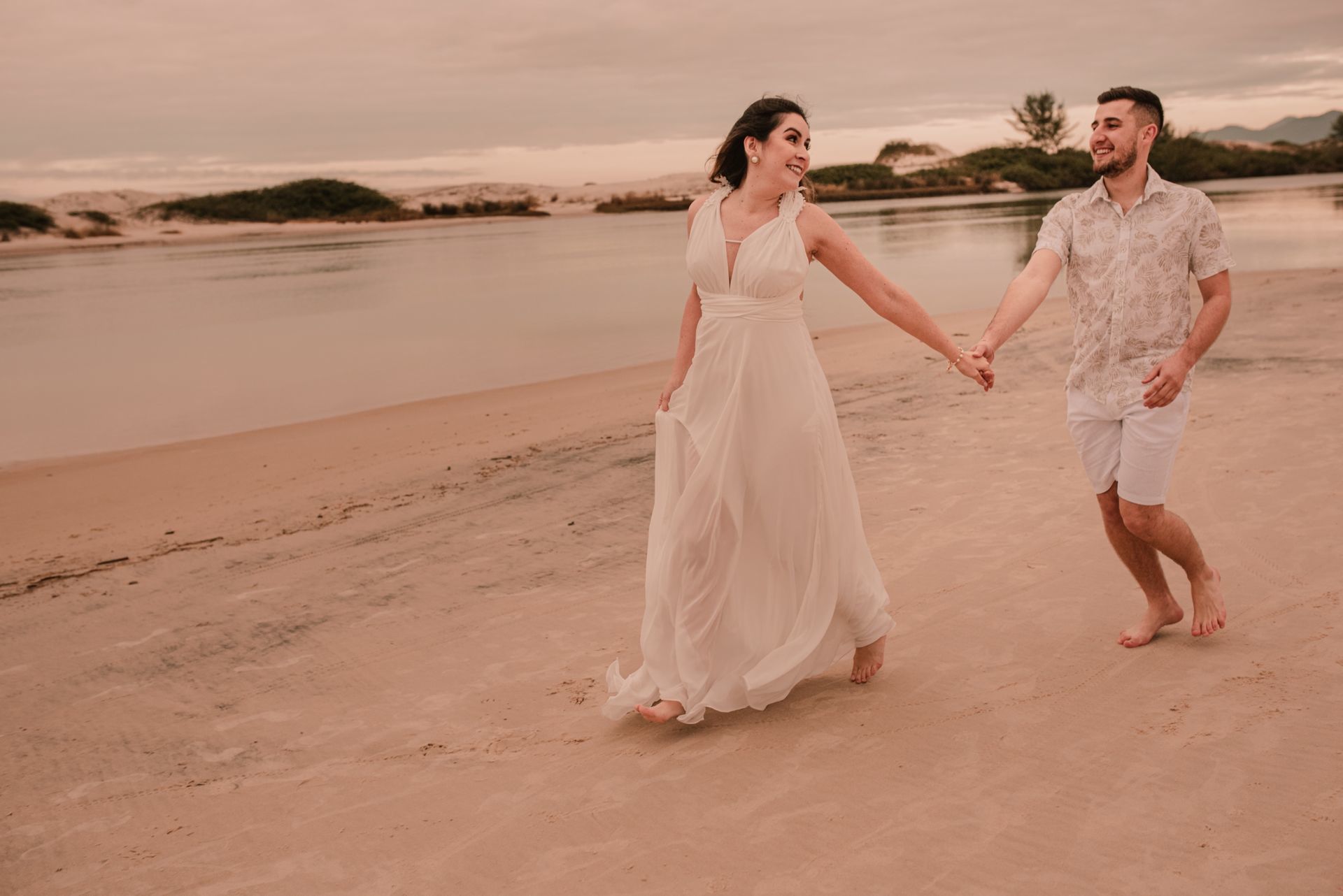 Foto Ensaio Pré Wedding na Guarda do Embaú/SC | Matheus & Andressa  - Imagem 49