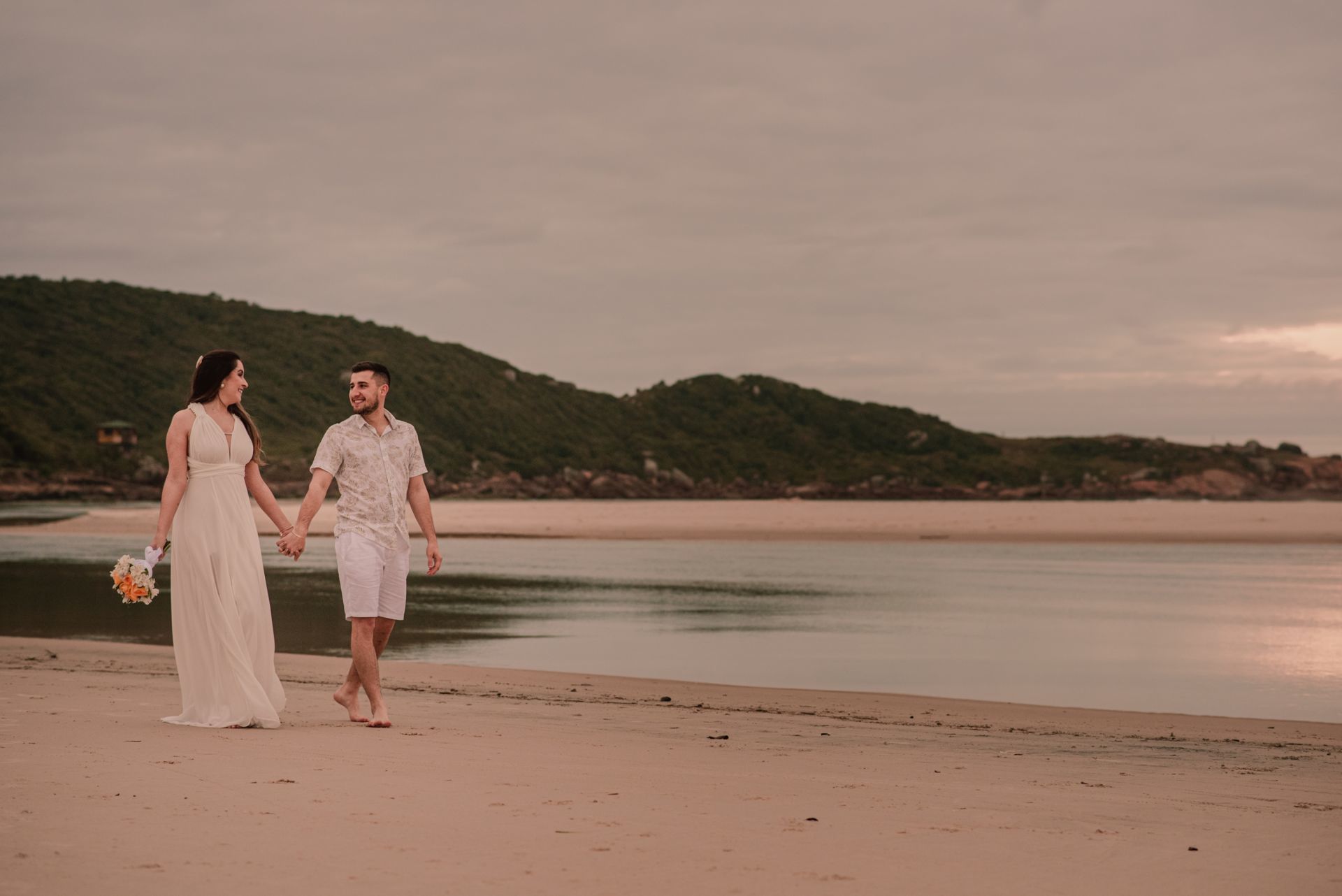 Foto Ensaio Pré Wedding na Guarda do Embaú/SC | Matheus & Andressa  - Imagem 39