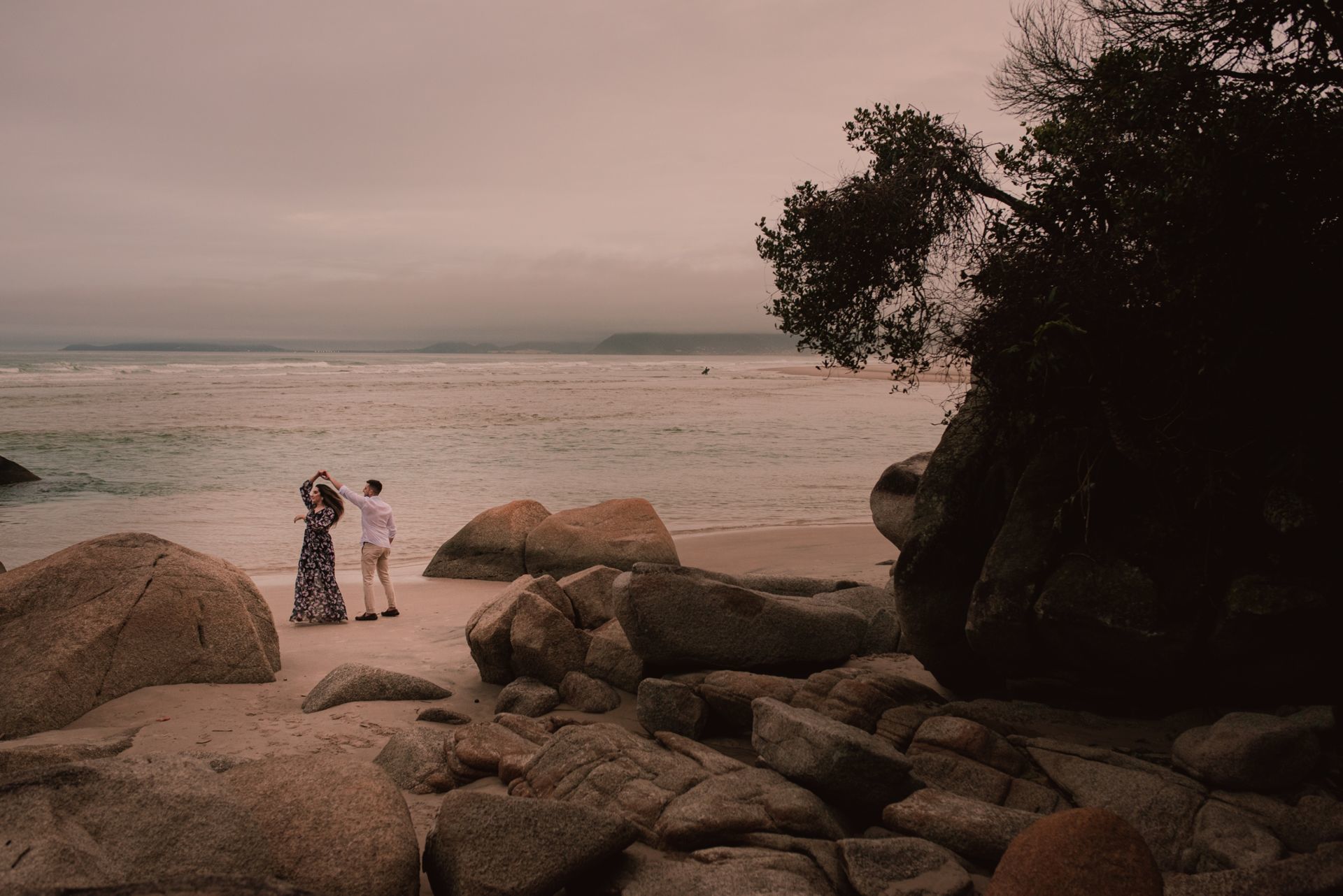 Foto Ensaio Pré Wedding na Guarda do Embaú/SC | Matheus & Andressa  - Imagem 29